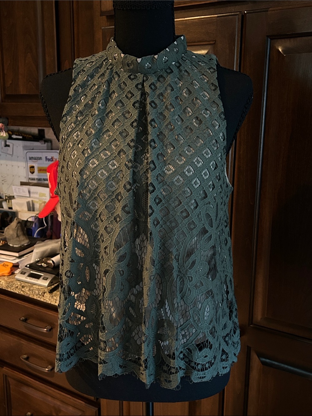 Love Fire Sz L Sleeveless Green Lace Mock-Neck Tunic Top